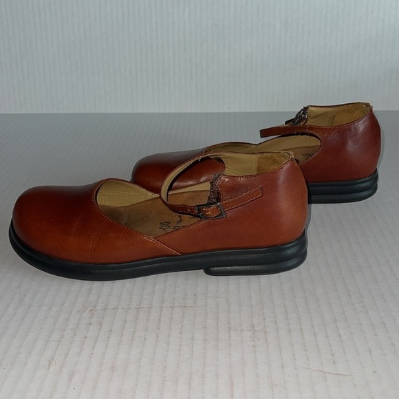 Footprints By Birkenstock Chestnut Leather Mary Jane Clogs - Picture 4 of 12